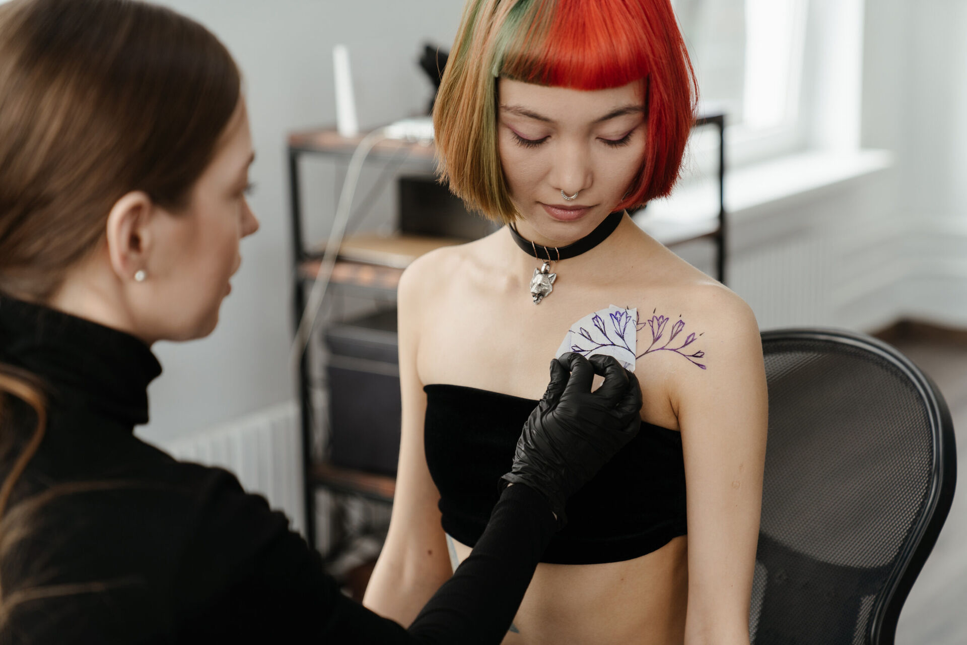 Sztuka na Twojej skórze - Tatuowanie jako wyraz indywidualnego stylu